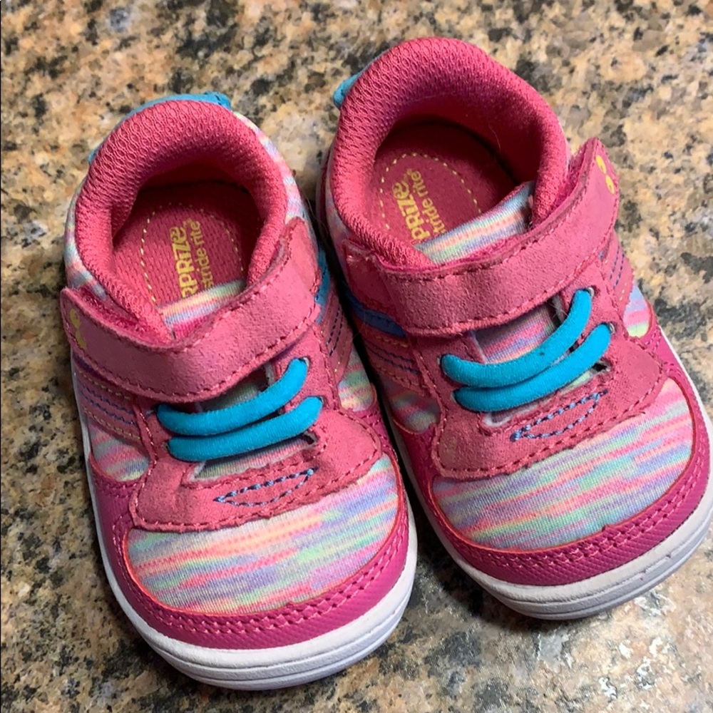 Infant shoes surprise by stride rite